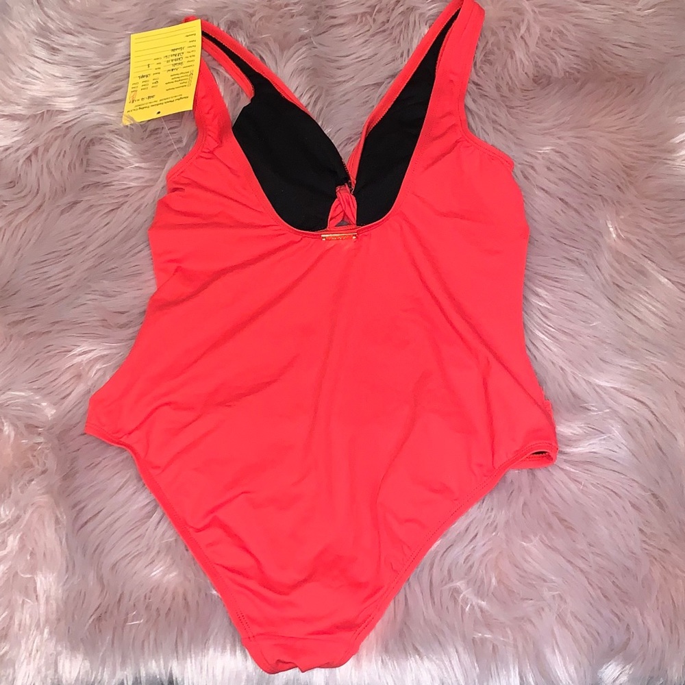 Swimsuit - Picture 2 of 3